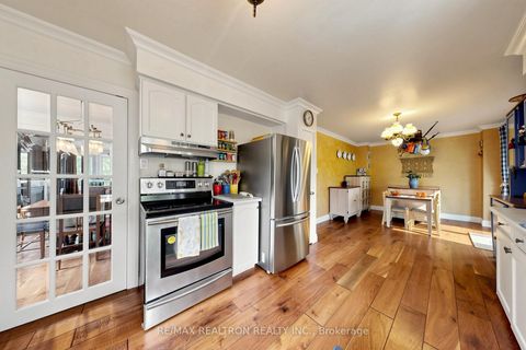 Photo 13 at 8 Cassandra Boulevard, Donalda, Toronto