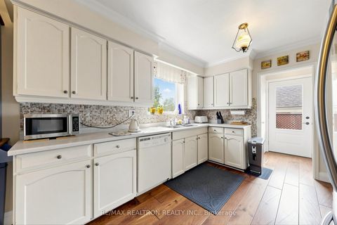 Photo 15 at 8 Cassandra Boulevard, Donalda, Toronto