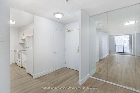 Photo 1 at 804 - 250 Jarvis Street, Yonge Corridor, Toronto