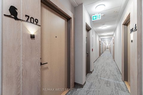 Photo 4 at 218 - 60 George Butchart Drive, CFB, Toronto