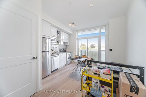Photo 9 at 218 - 60 George Butchart Drive, CFB, Toronto