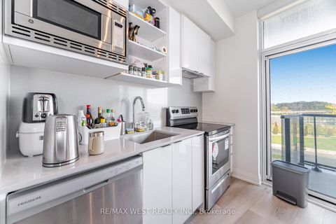 Photo 14 at 218 - 60 George Butchart Drive, CFB, Toronto