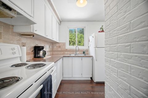 Photo 17 at 710 Rose Lane, Alcona, Innisfil