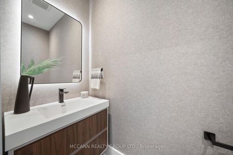 Photo 17 at 311 Wychwood Avenue, Cedarvale, Toronto