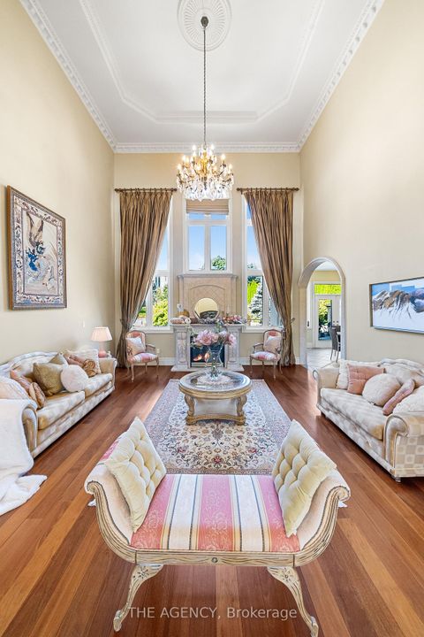 Photo 15 at 16 DEW DROP Court, Rural Vaughan, Vaughan