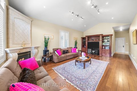Photo 25 at 16 DEW DROP Court, Rural Vaughan, Vaughan