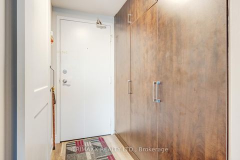 Photo 11 at 404 - 40 Panorama Court, Jamestown, Toronto