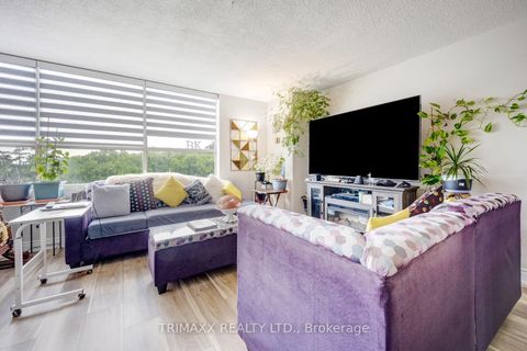 Photo 15 at 404 - 40 Panorama Court, Jamestown, Toronto