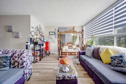 Photo 19 at 404 - 40 Panorama Court, Jamestown, Toronto