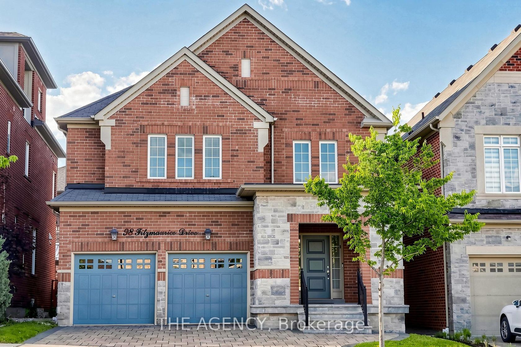 98 Fitzmaurice Drive, Patterson, Vaughan photo number 2