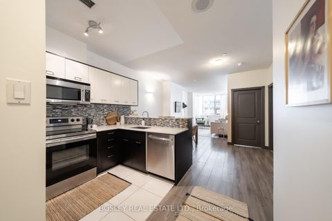 Photo 7 at 604 - 393 King Street W, Waterfront Communities C1, Toronto
