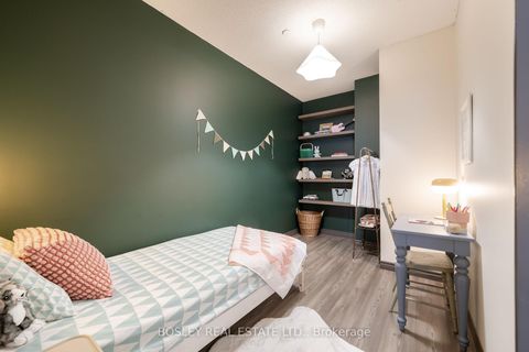 Photo 15 at 604 - 393 King Street W, Waterfront Communities C1, Toronto