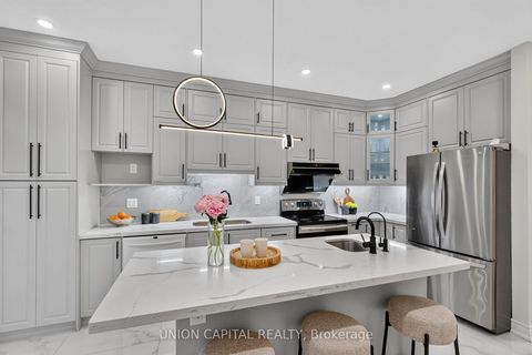 Photo 13 at 9 Ballymore Drive, Bayview Wellington, Aurora