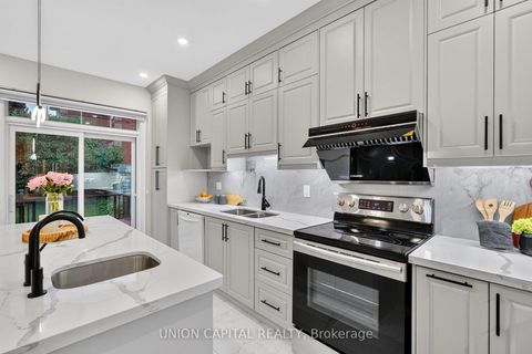 Photo 16 at 9 Ballymore Drive, Bayview Wellington, Aurora