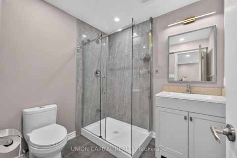 Photo 32 at 9 Ballymore Drive, Bayview Wellington, Aurora