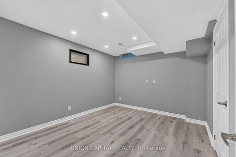 Photo 33 at 9 Ballymore Drive, Bayview Wellington, Aurora