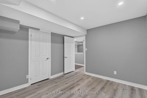 Photo 34 at 9 Ballymore Drive, Bayview Wellington, Aurora