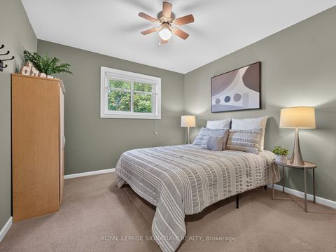 Photo 18 at 18 Willowood Court, Don Valley Village, Toronto