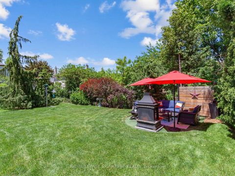 Photo 33 at 18 Willowood Court, Don Valley Village, Toronto