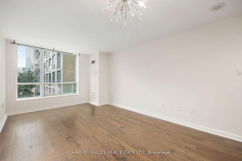 Photo 3 at 512 - 109 Front Street E, Moss Park, Toronto