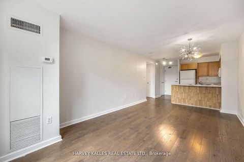 Photo 4 at 512 - 109 Front Street E, Moss Park, Toronto