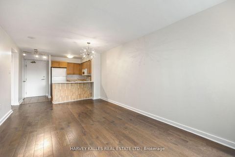 Photo 5 at 512 - 109 Front Street E, Moss Park, Toronto