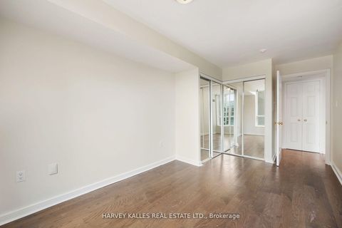 Photo 12 at 512 - 109 Front Street E, Moss Park, Toronto