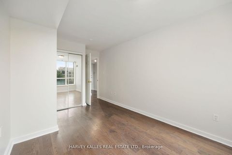 Photo 13 at 512 - 109 Front Street E, Moss Park, Toronto