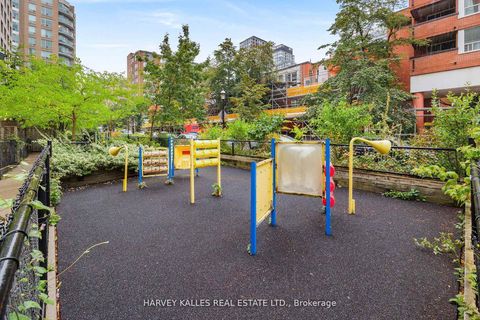 Photo 29 at 512 - 109 Front Street E, Moss Park, Toronto