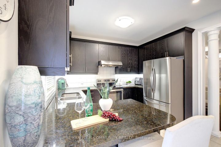 Photo 16 at 378 Lauderdale Drive, Patterson, Vaughan
