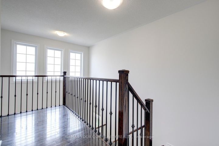Photo 30 at 378 Lauderdale Drive, Patterson, Vaughan