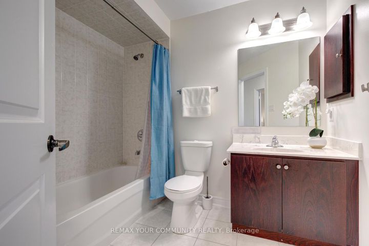 Photo 36 at 378 Lauderdale Drive, Patterson, Vaughan