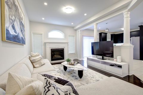 Photo 9 at 378 Lauderdale Drive, Patterson, Vaughan