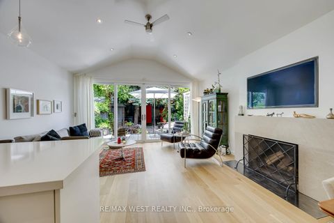 Photo 3 at 80 Rockwell Avenue, Pellam Park, Toronto