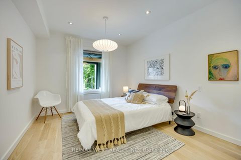 Photo 11 at 80 Rockwell Avenue, Pellam Park, Toronto