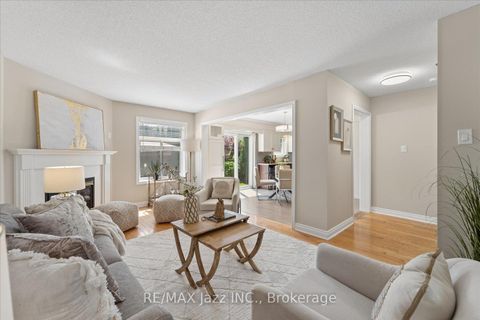 Photo 8 at 63 Bonnycastle Drive, Bowmanville, Clarington
