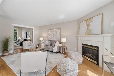 Photo 9 at 63 Bonnycastle Drive, Bowmanville, Clarington