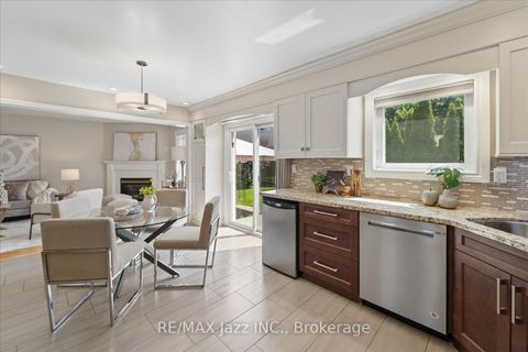 Photo 15 at 63 Bonnycastle Drive, Bowmanville, Clarington