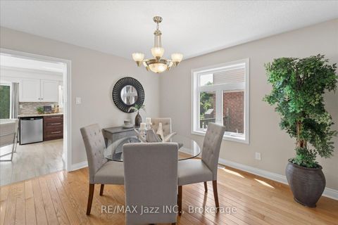 Photo 17 at 63 Bonnycastle Drive, Bowmanville, Clarington