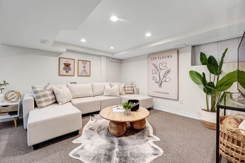 Photo 18 at 90 Roselawn Avenue, Eglinton, Toronto