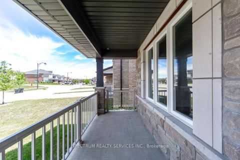 Photo 2 at 1389 Stovell Crescent, Lefroy, Innisfil