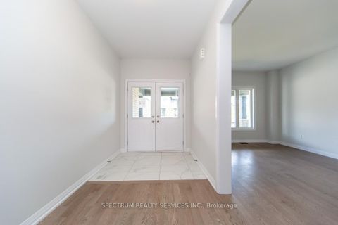 Photo 4 at 1389 Stovell Crescent, Lefroy, Innisfil