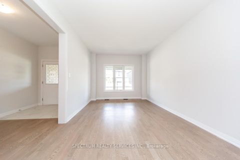 Photo 5 at 1389 Stovell Crescent, Lefroy, Innisfil