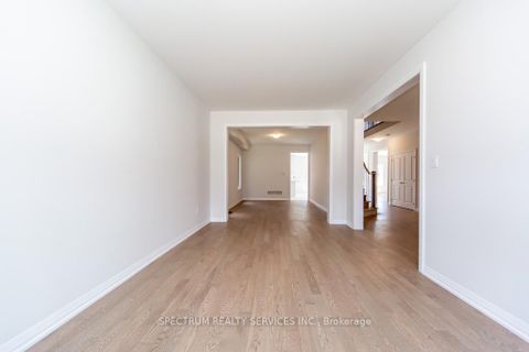 Photo 11 at 1389 Stovell Crescent, Lefroy, Innisfil