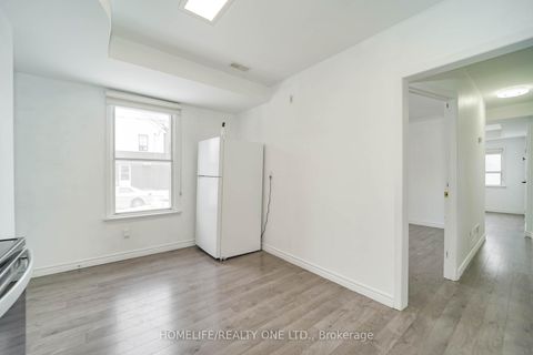 Photo 7 at 104 Benson Avenue, Wychwood, Toronto