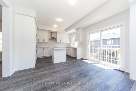 Photo 11 at 1409 Stovell Crescent, Lefroy, Innisfil