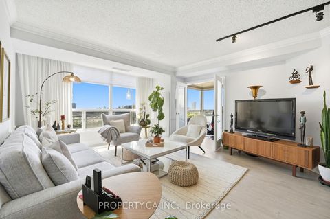 Photo 7 at 1108 - 7 Concorde Place, Don Mills, Toronto