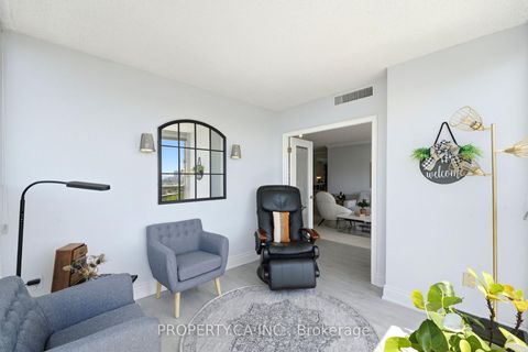 Photo 15 at 1108 - 7 Concorde Place, Don Mills, Toronto