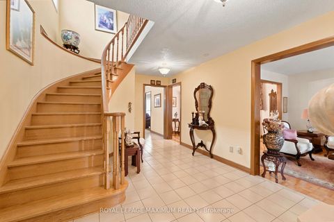 Photo 5 at 21 Diamond Street, West Woodbridge, Vaughan