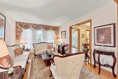 Photo 7 at 21 Diamond Street, West Woodbridge, Vaughan